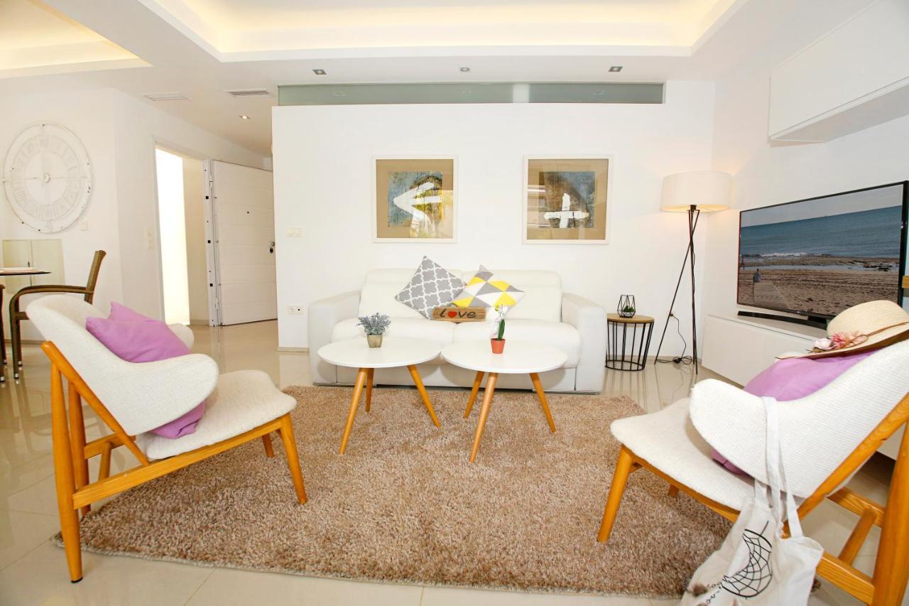 Fantastic Home With Ac, Pool And Bbq Rojales Exterior photo